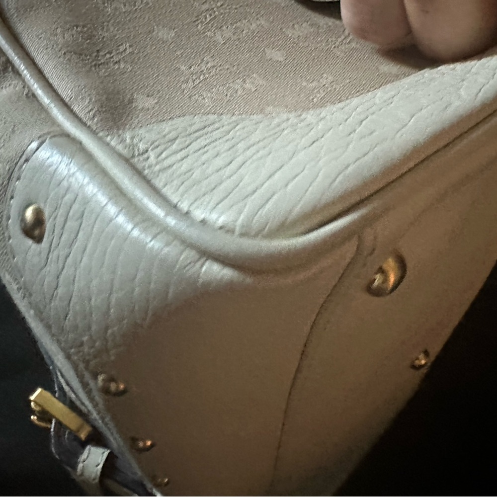 MCM Beige and White RARE Logo Satchel - Picture 7 of 14